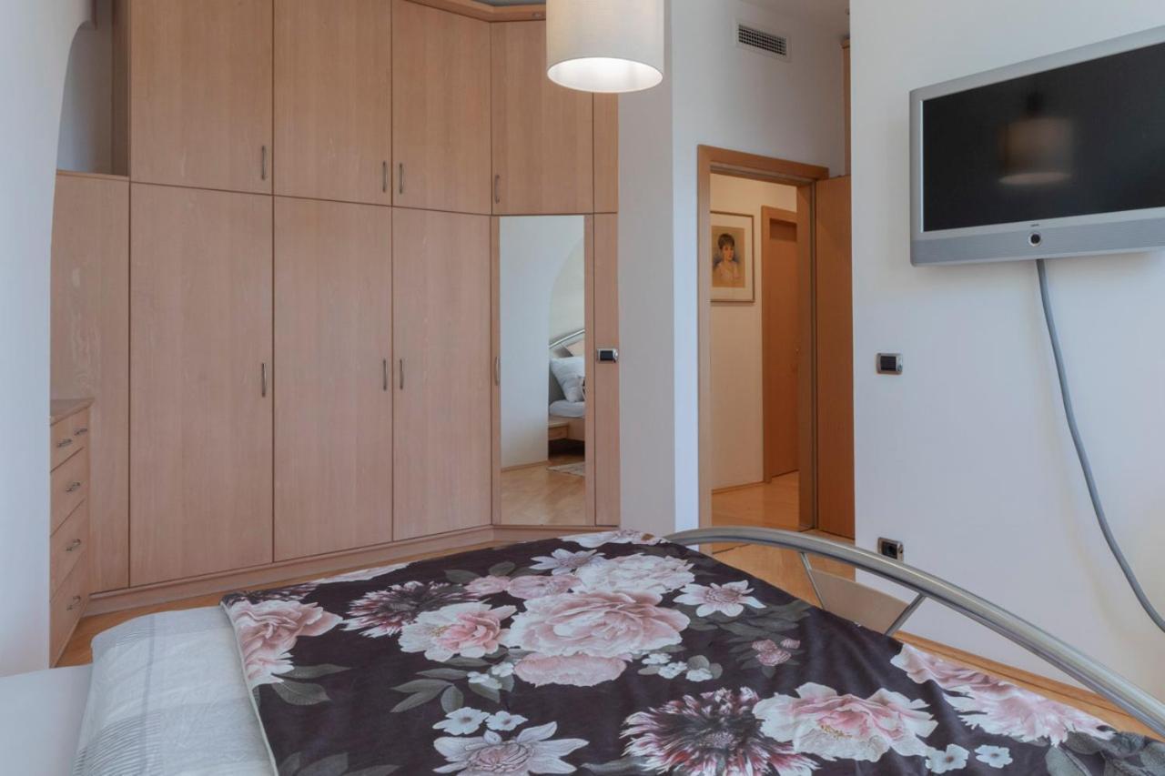 Apartment Perwanger 阿皮亚诺苏拉斯特拉达 外观 照片